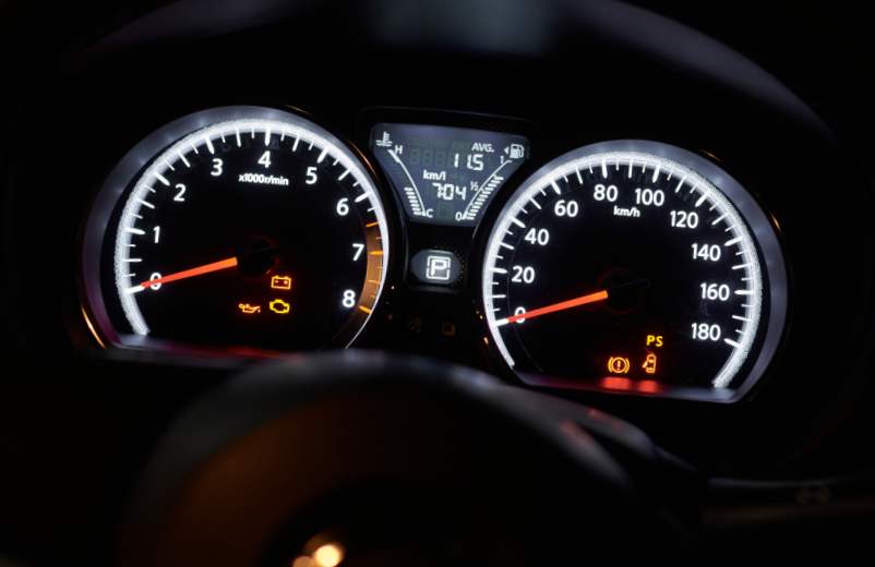 Quels sont les différents voyants du tableau de bord d'une voiture ?