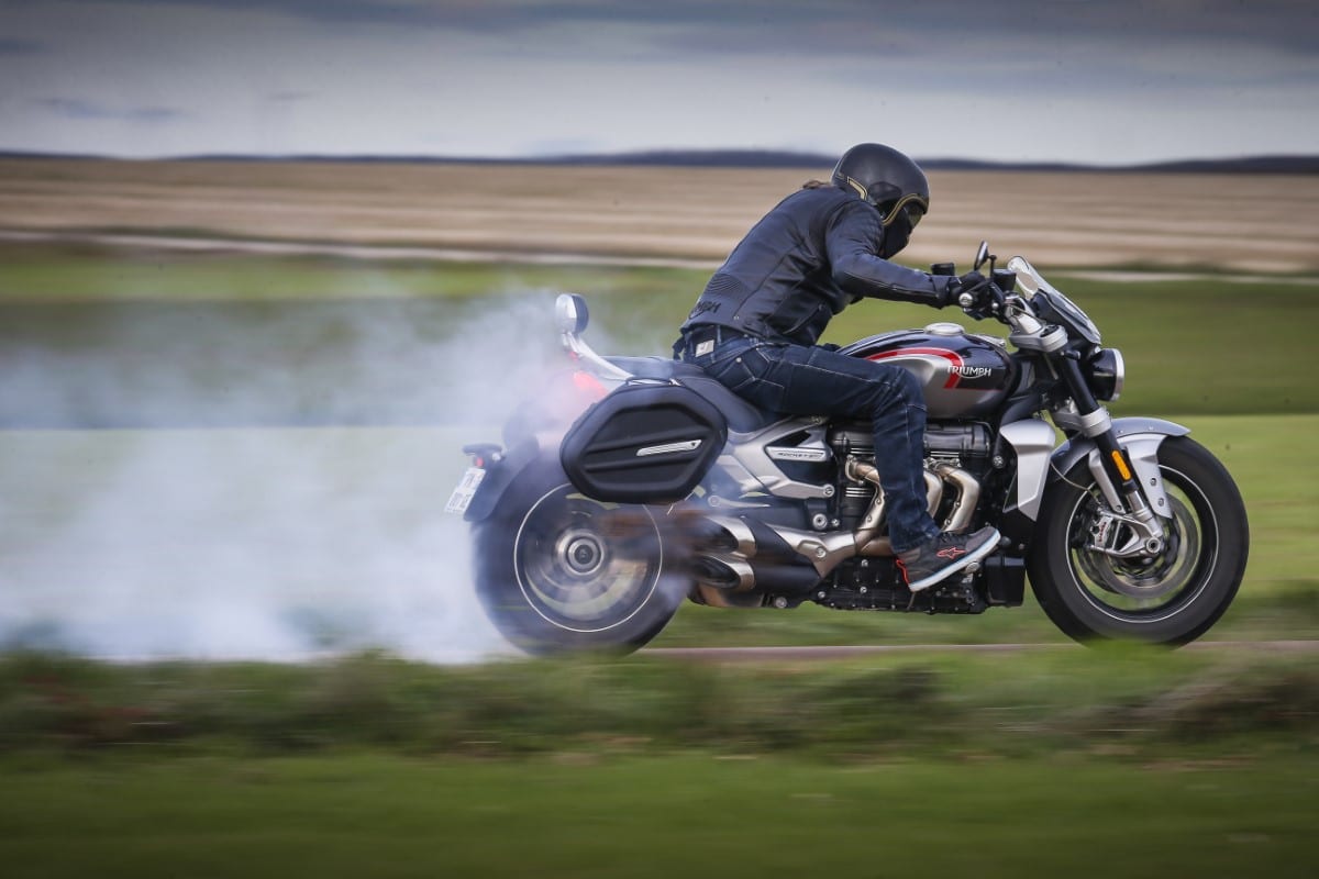 Burn Out Moto Triumph Rocket 3 Touring Moto Revue Bruno Sellier